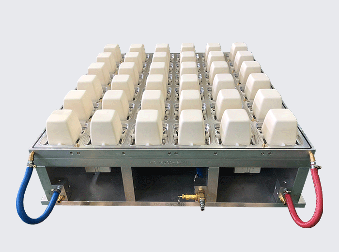 Medium thermoforming molds